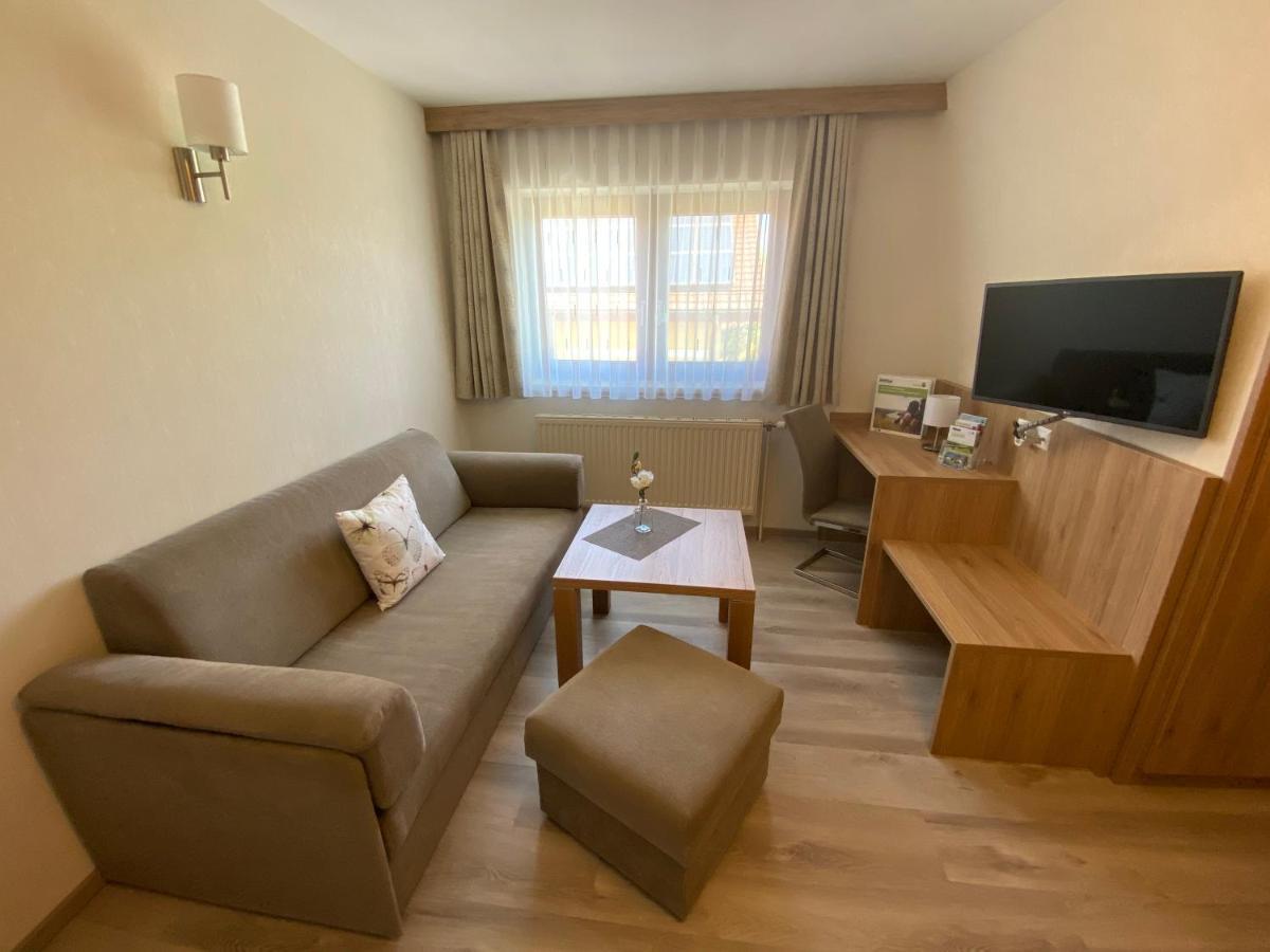 Privatzimmer Und Ferienwohnungen Leeb 퍼센버그 외부 사진