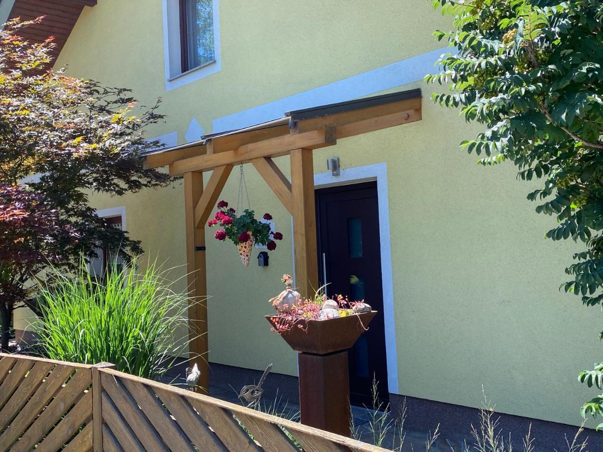 Privatzimmer Und Ferienwohnungen Leeb 퍼센버그 외부 사진